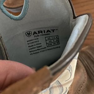 Ariat western boots. Size 7.5